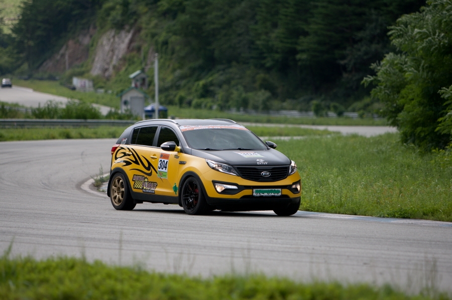 ·Î¾âÆÛÇà ´öºÐ¿¡ °æ±â Àß ÇÏ°í ¿Ô½À´Ï´Ù.´Ù¸¥ ·¹ÀÌ½Ì ¿ÀÀÏÀÌ ¼º´ÉÀº ÁÁÁö¸¸ ³»±¸¼ºÀÌ ¶³¾îÁö´Â ¼ºÇâÀÌ °Çѵ¥·Î¾âÆÛÇà XPRÀº Àß ¹öÅßÁÖ°í ¾ÆÁÖ ÁÁ³×¿ä.